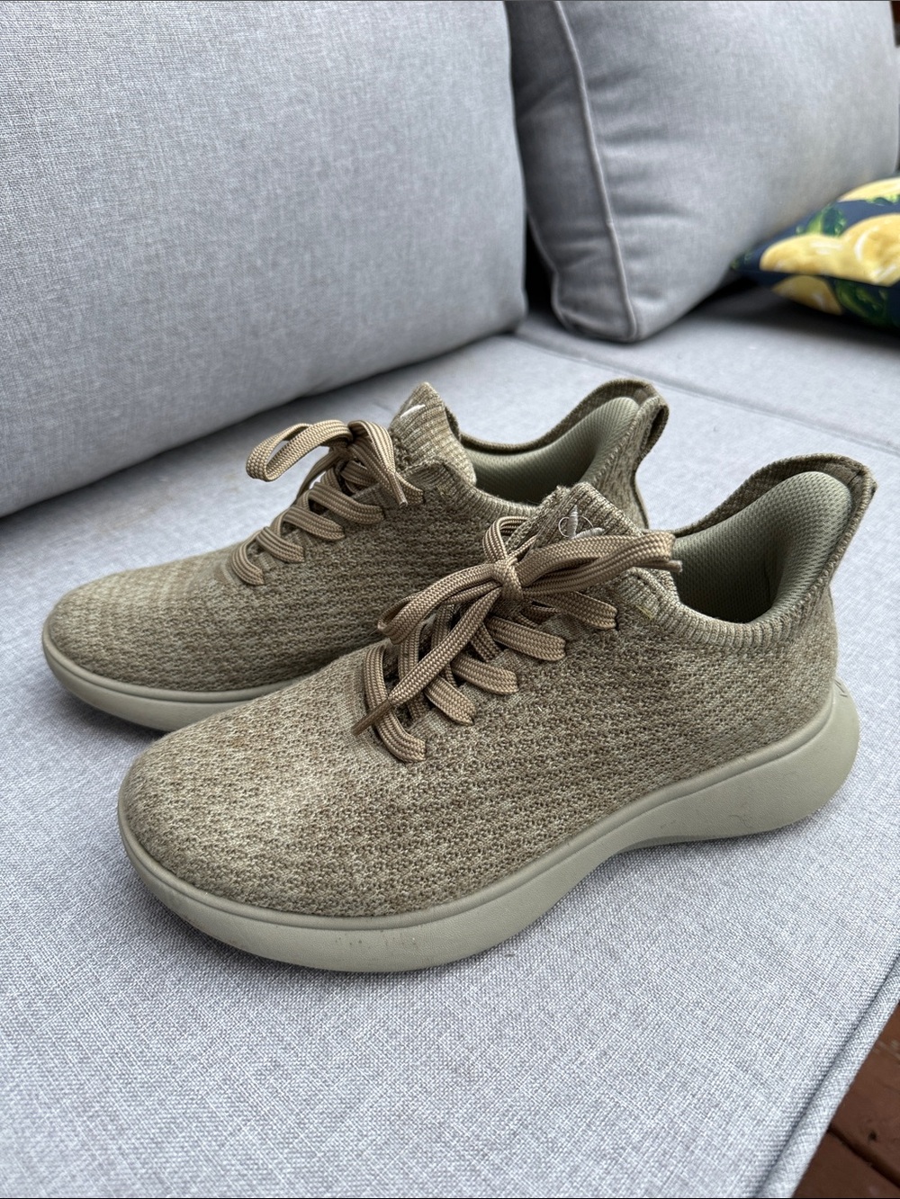 Vivaia EU38/7.5 Urban Wool Lightweight Knit Athletic Sneakers Olive Slip On